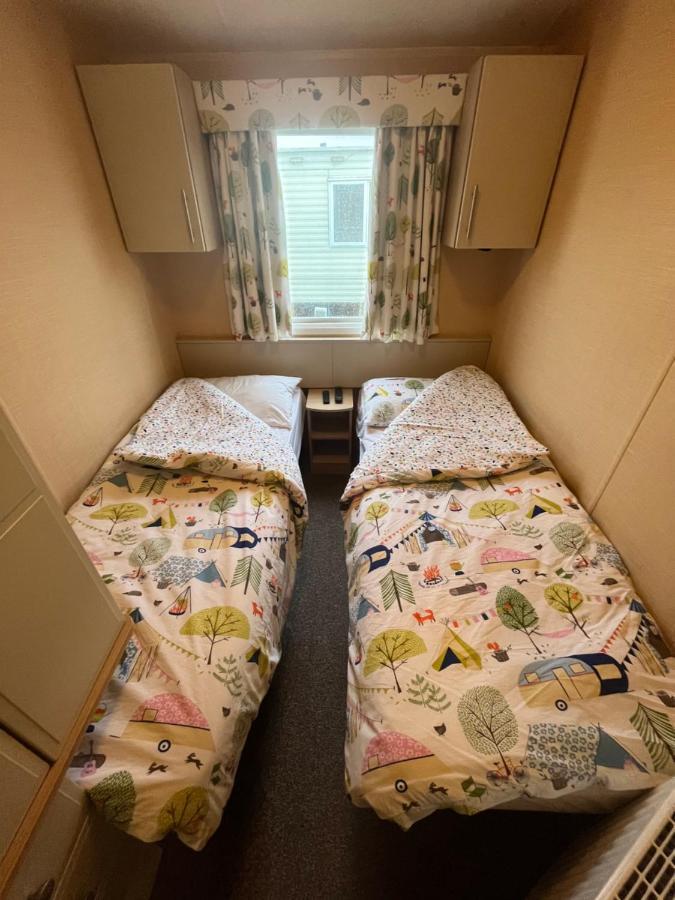 Fulmar 43 ~ Parkdean Holiday Resort 그레이트야머스 외부 사진