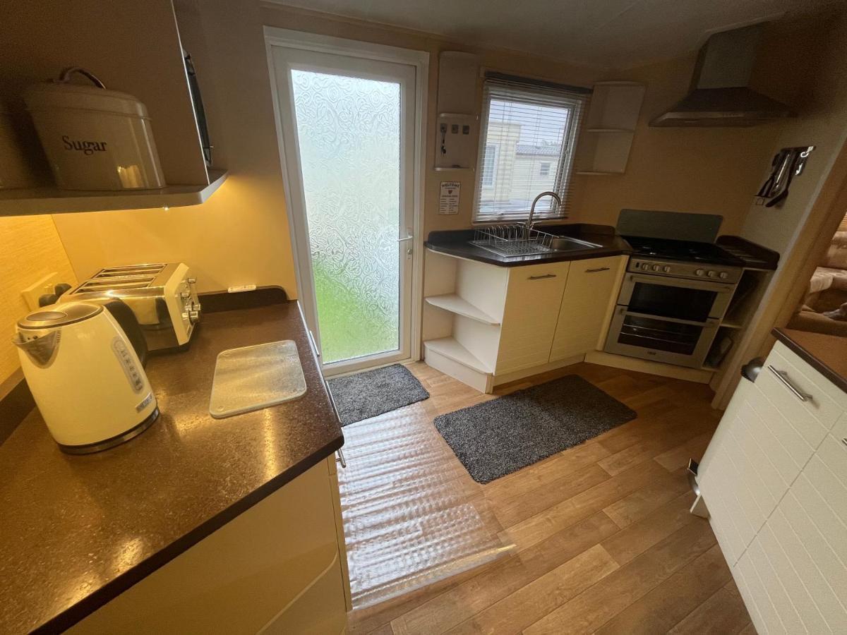 Fulmar 43 ~ Parkdean Holiday Resort 그레이트야머스 외부 사진