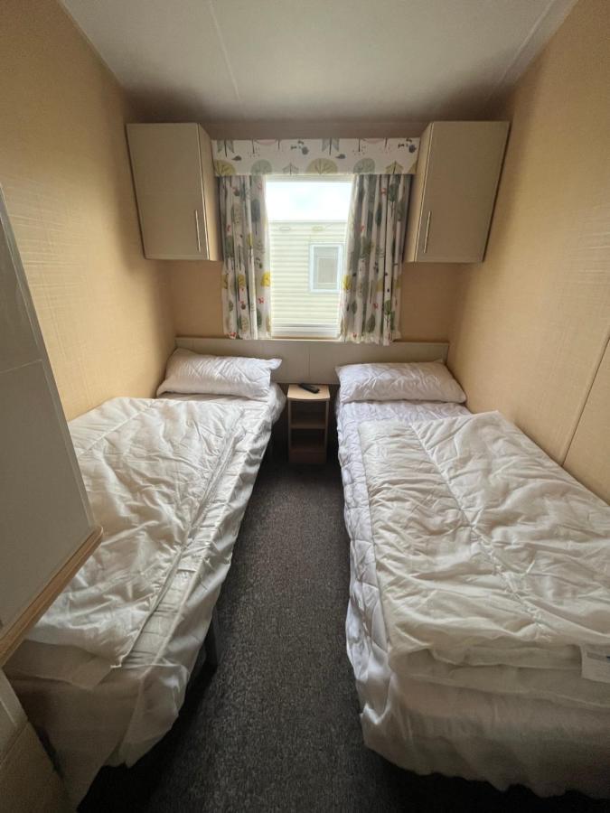 Fulmar 43 ~ Parkdean Holiday Resort 그레이트야머스 외부 사진